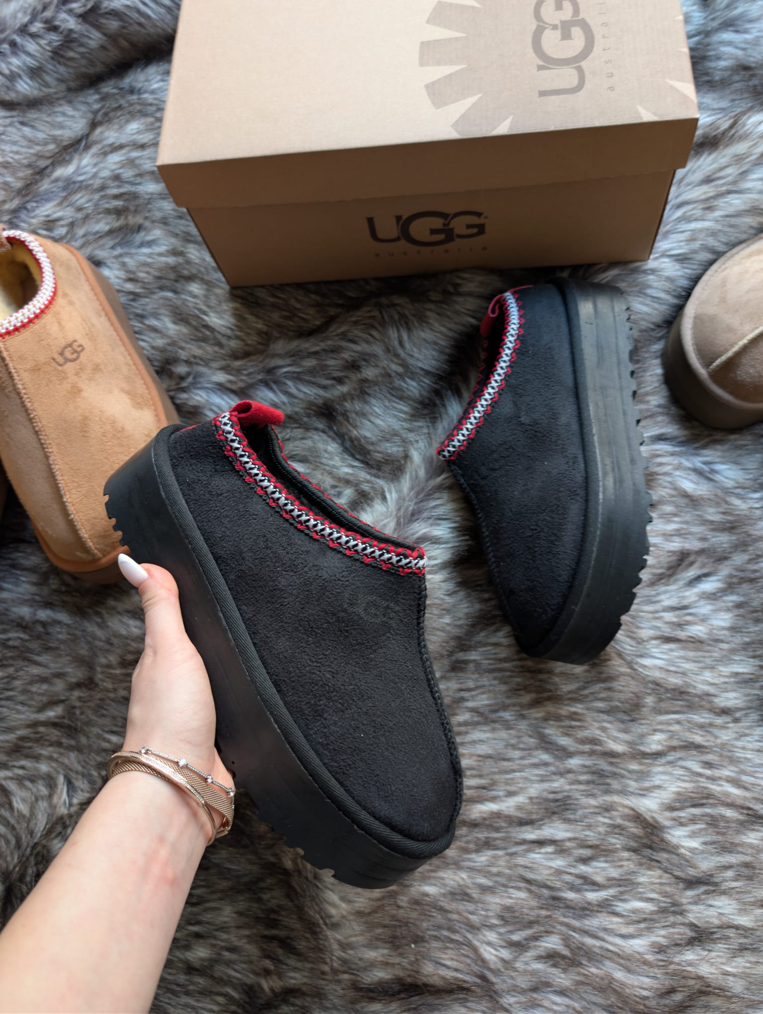 UGG TAZZ SİYAH