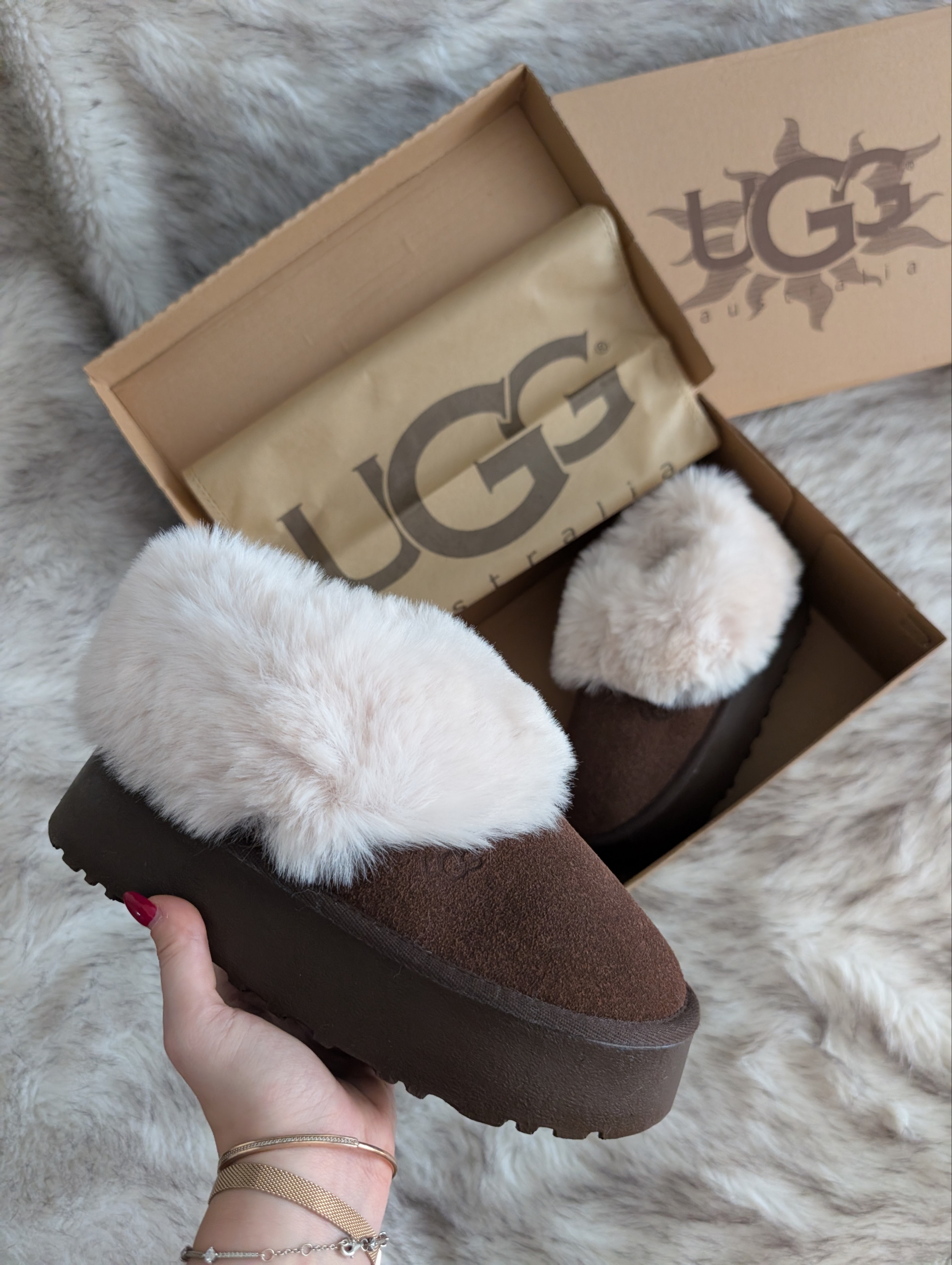 UGG Tazzelle Acı Kahve