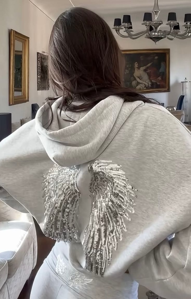 Subdued Angel Wings Sweatshirt Gri